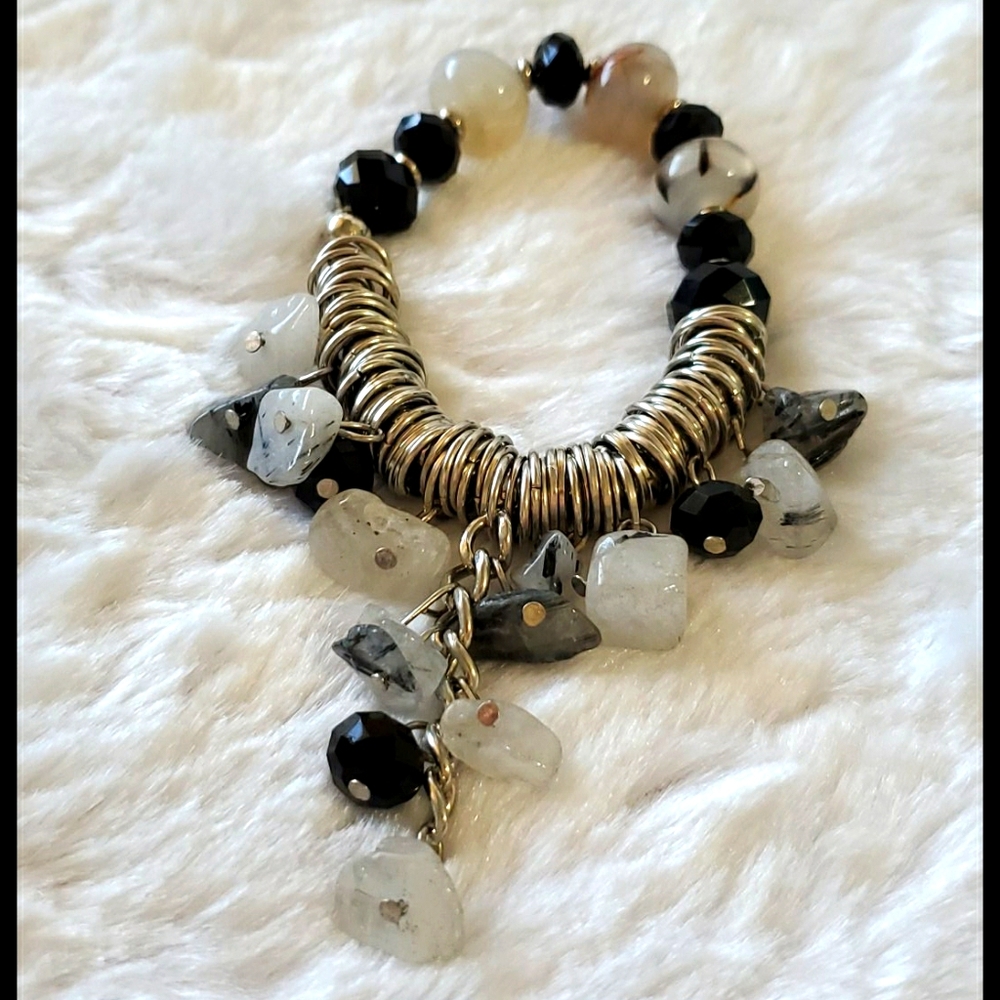 KOHL'S Silver tone stretchy bracelet loaded with beads gemstones and findings - Picture 6 of 7